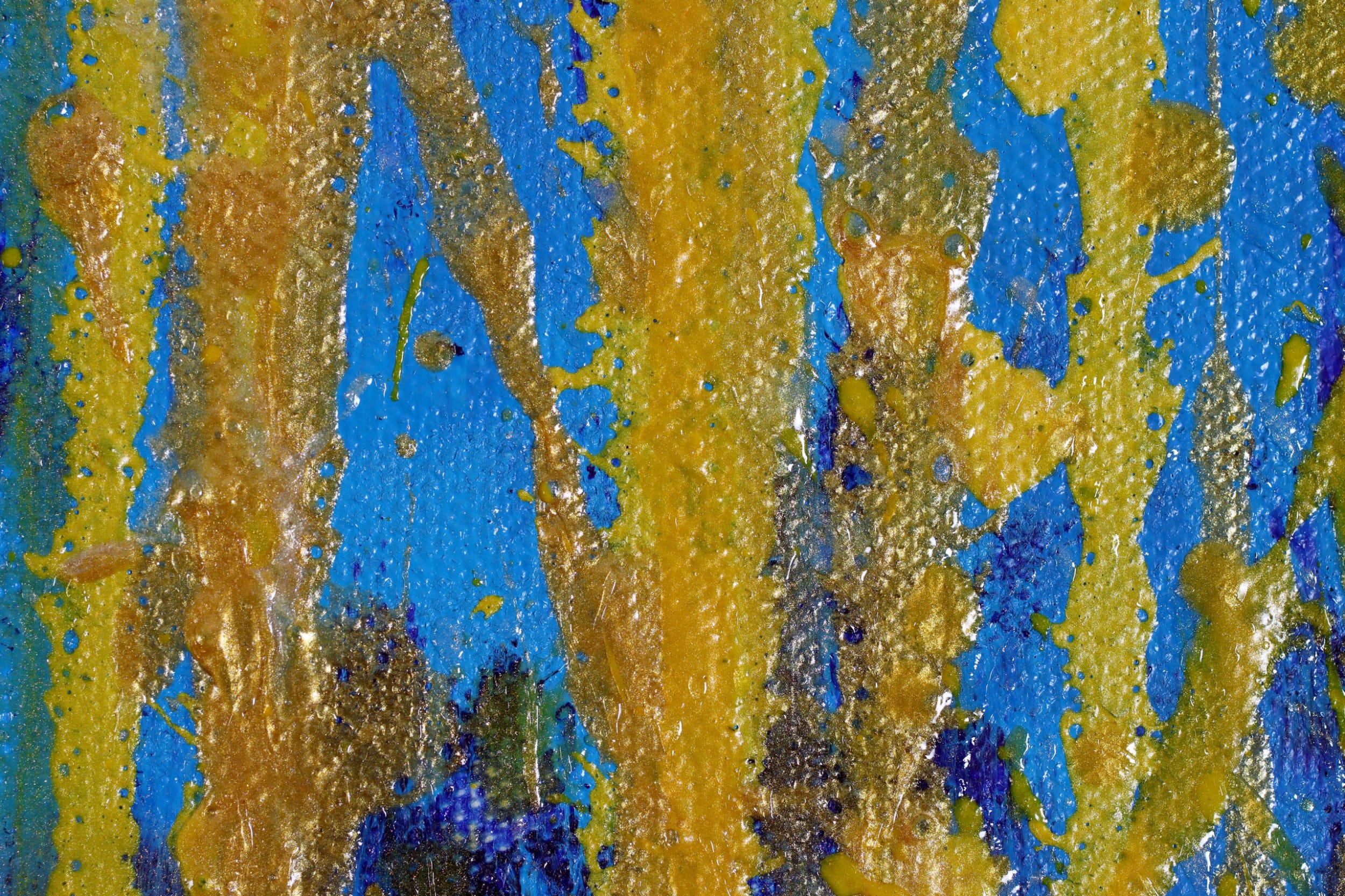 DETAIL / Thunder Silhouettes (Golden Spectra) 3 (2021) / ARTIST: Nestor Toro (SOLD)
